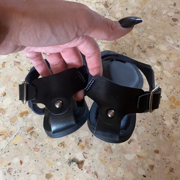 Metal studded black sandals - Picture 4 of 5